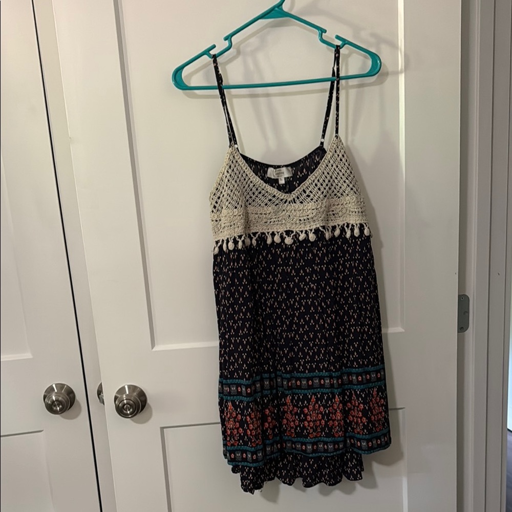 Entro Boho Sleeveless Women's top with Crochet Detail size L - Picture 1 of 6